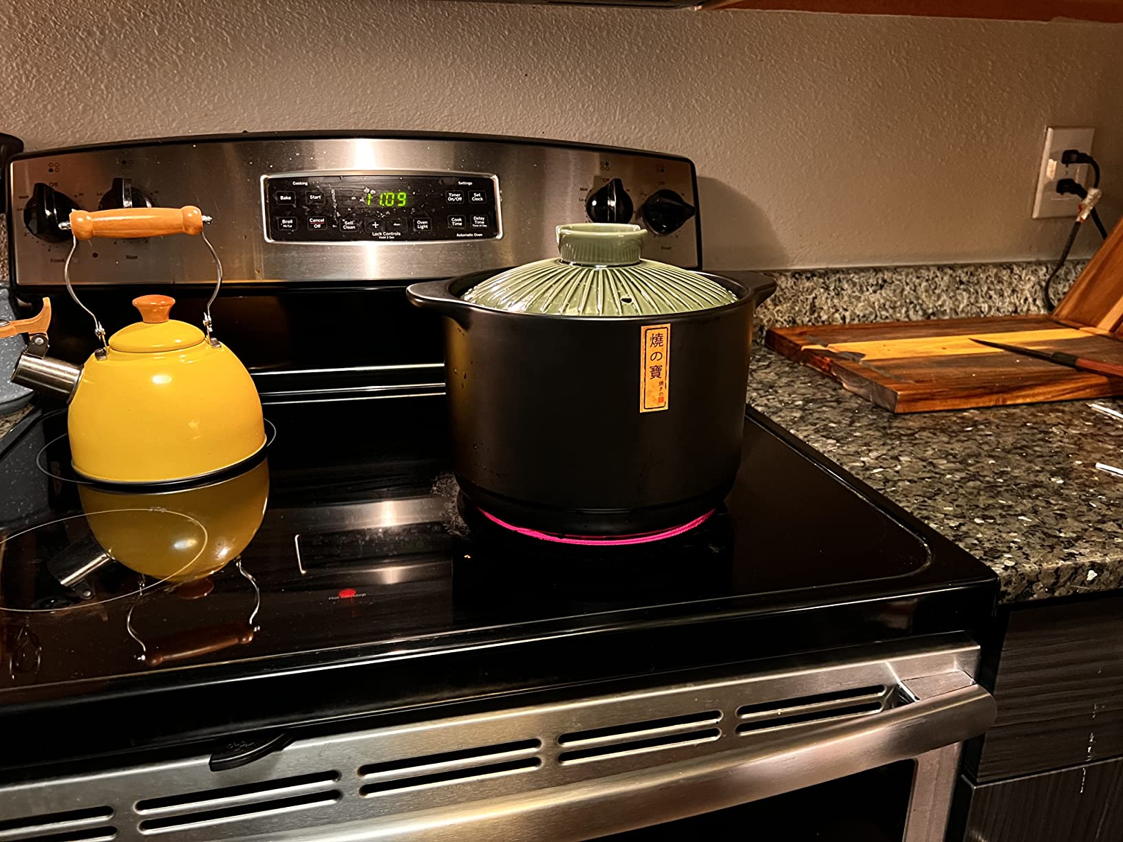 Ceramic Cooking Pot 2.1QT - Authentic Japanese Donabe Clay Pot - Earthenware Stew Pot for Slow Cooking, Casserole with Green Lid, Healthy & Non Toxic customer photo 1