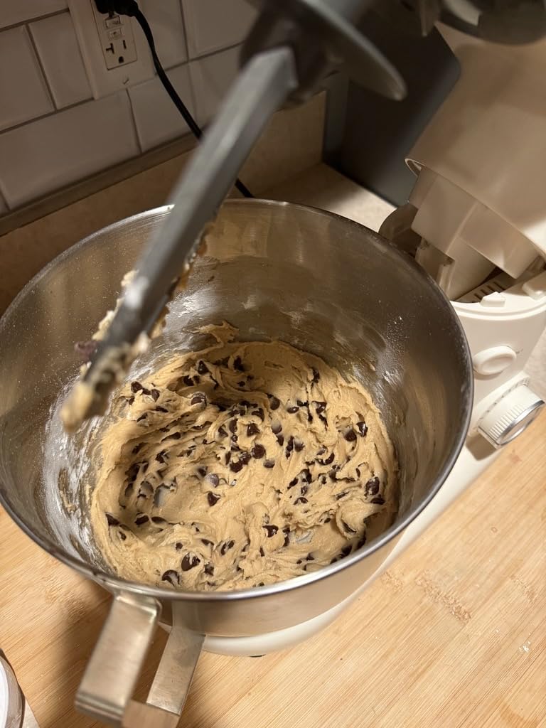 Martha Stewart 5.3QT Tilt Head Stand Mixer, 12 Speeds, Stainless Steel Bowl | Dough Hook, Stainless Whisk, Beater, Removable Splash Shield, Bread, Cake & Whipping, Electric Kitchen Mixer, Linen Cream customer photo 2