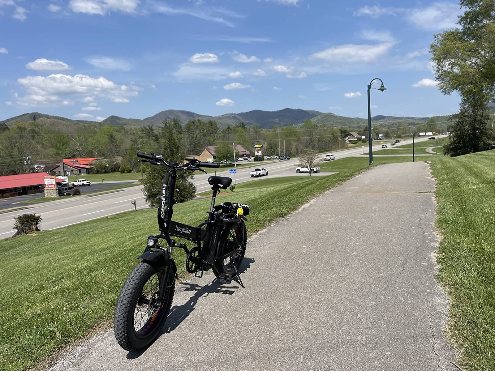 Heybike Ranger 2.0 Folding Electric Bike for Adults, 1400W Peak Motor Ebike | 600Wh Removable Battery, Up to 28MPH & 60 Miles customer photo 1