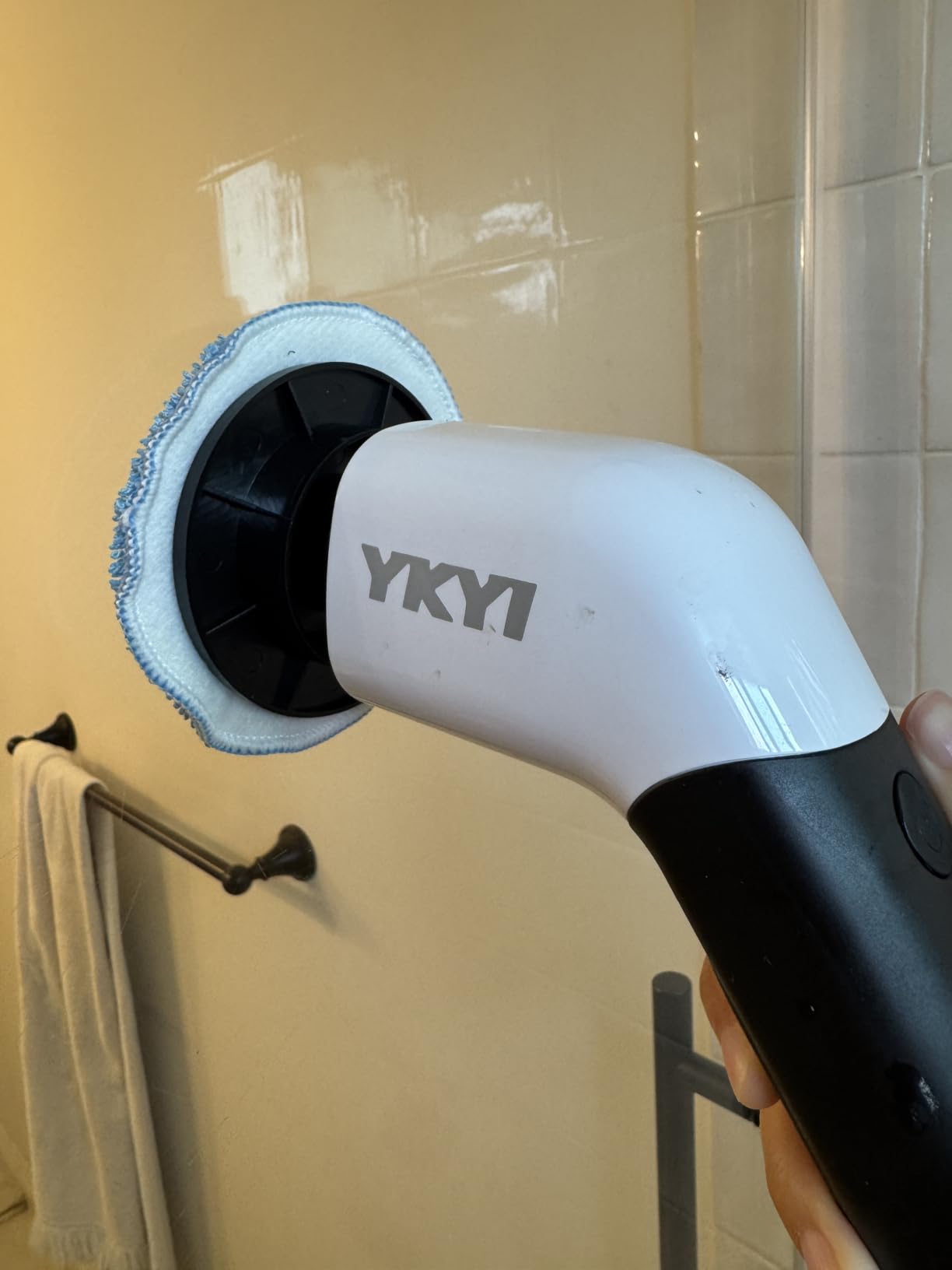 YKYI Electric Spin Scrubber, Cordless Power Cleaning Brush with Long Handle | 8 Brush Heads, 3 Handle Lengths, 2 Speeds, IPX7 Waterproof, 100-Minute Runtime for Tubs, Tile, Floors, Grout, Glass and Cars customer photo 1