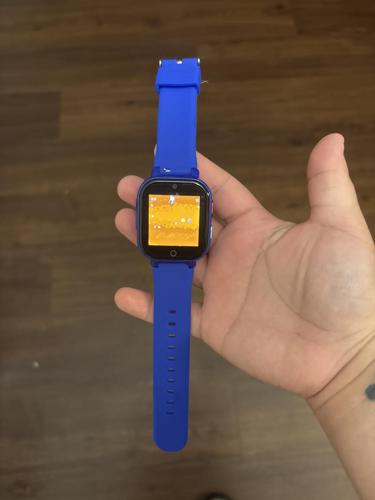 4G Kids Smart Watch with GPS Tracker, Video & Voice Call, SOS, WiFi, IP68 Waterproof, AI Smart Features, Parental Control Phone Watch for Boys Girls Age 4-12(SIM Card Included) customer photo 1