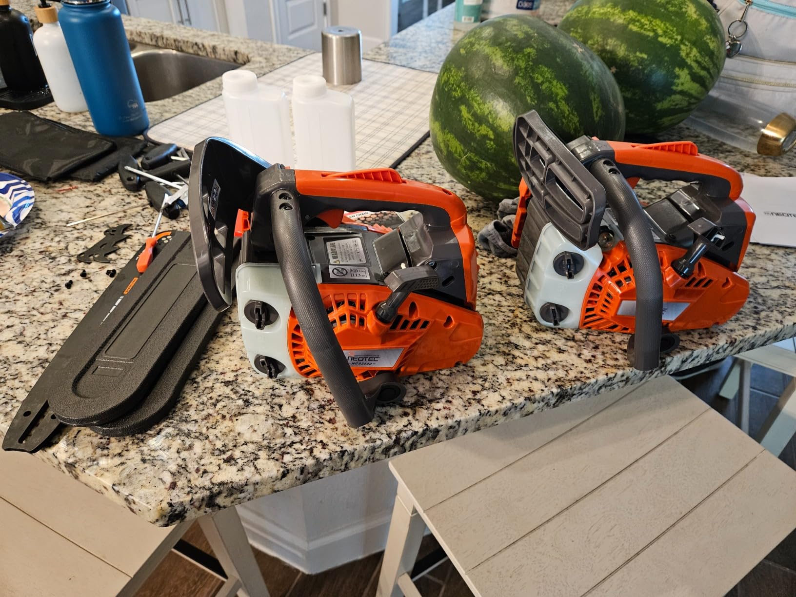 NEO-TEC 62cc 20 Inch Gas Powered Chainsaw 2-Cycle Petrol 3.5HP customer photo 2