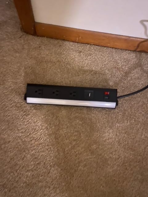 Under Cabinet Power Strip with Light, 3 Outlets, PD20W USB-C, Black | 12.5in, Aluminum Housing customer photo 1