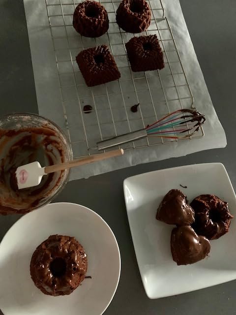 Baking Yesteryear: The Best Recipes from the 1900s to the 1980s customer photo 2