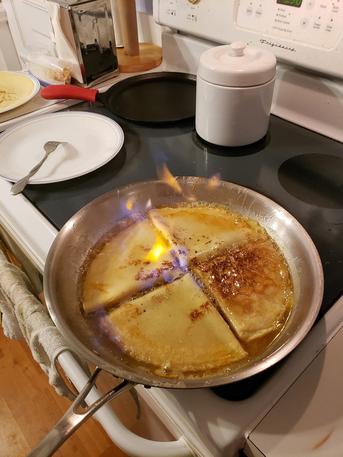 Lodge Round Seasoned Cast Iron Griddle, PFAS-Free, 10.5 Inches customer photo 2