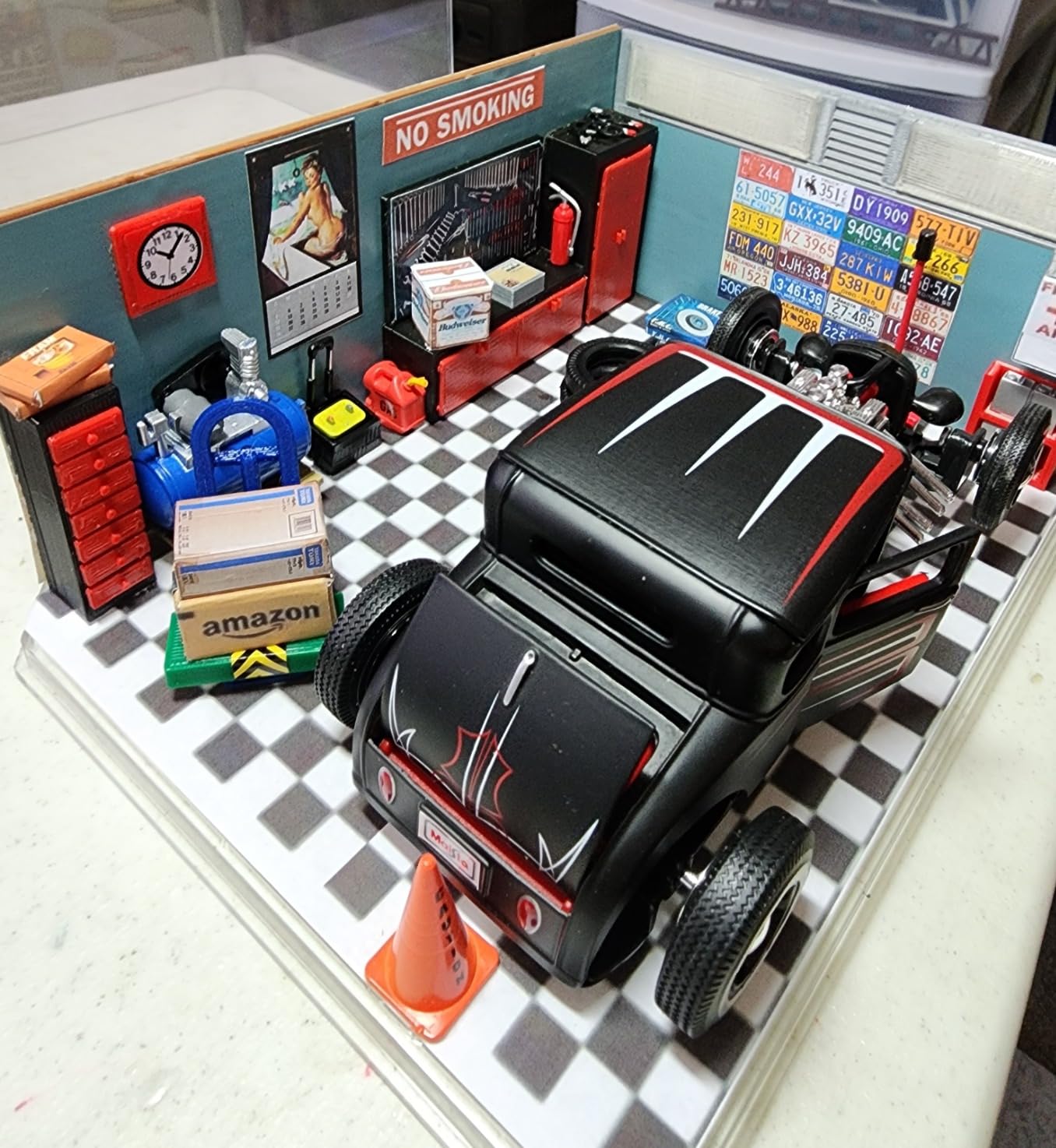 Maisto 1:24 Scale All Star Assembly Line 1929 Ford Model A Diecast Model Kit Small customer photo 1