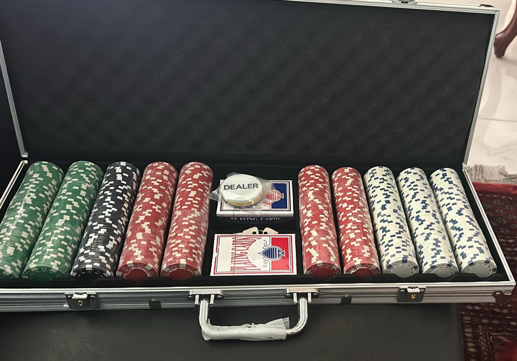 Poker Chip Set - 11.5g Poker Set with Cards, Buttons, Carrying Case, and 500 Poker Chips for Texas Hold'em and Blackjack Games by Trademark Poker customer photo 1