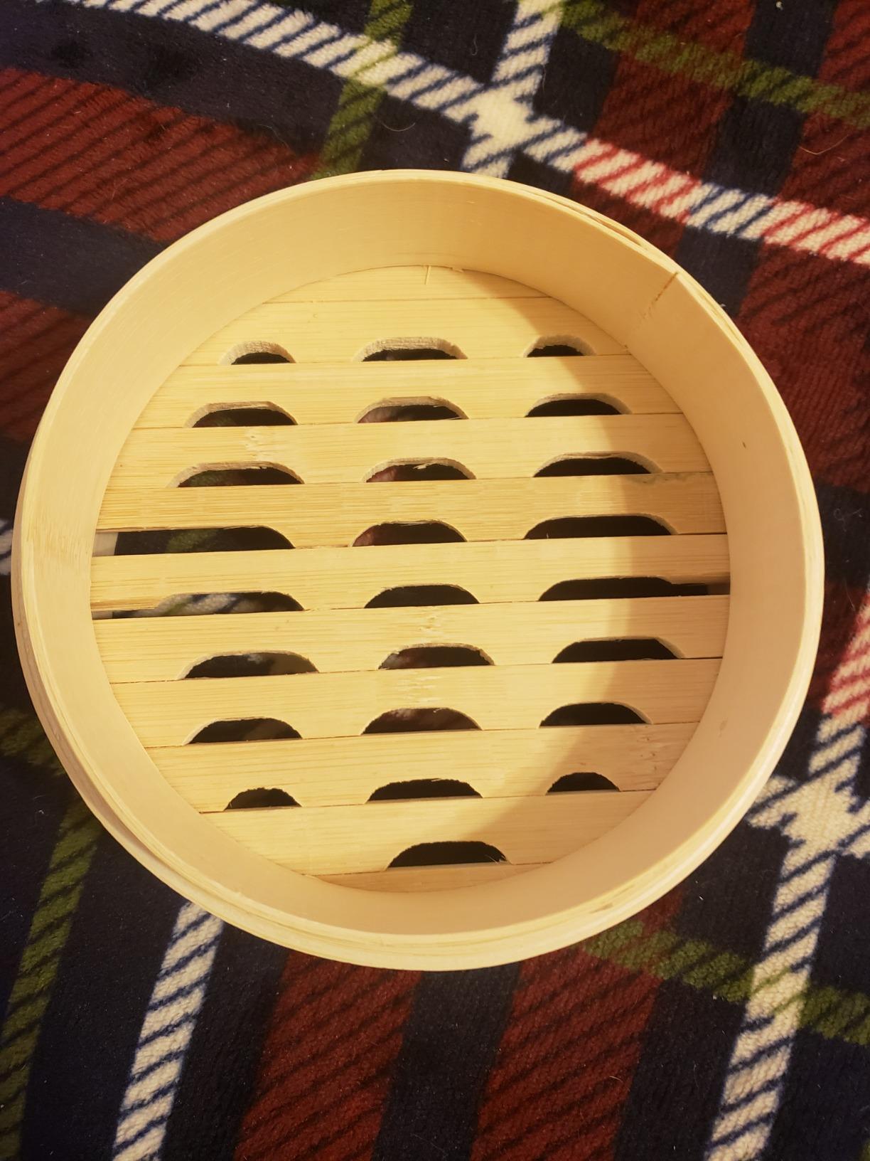 Helen's Asian Kitchen Bamboo Food Steamer with Lid - 100% Natural Bamboo - Basket Steamers for Cooking Dumplings, Dim Sum, Veggies, Fish, Meat - Preserve Nutrients & Flavors - 10-Inch customer photo 2