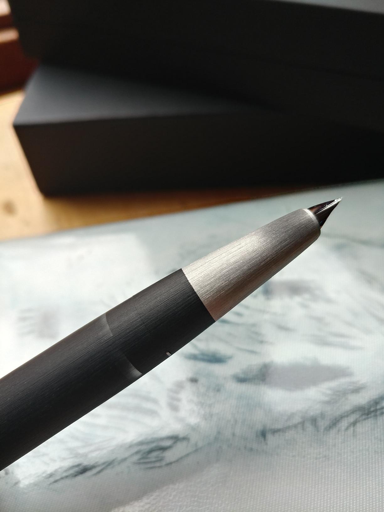 LAMY 2000 Matte Black Fountain Pen - Fine customer photo 2
