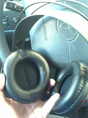 Superlux HD681 Wired Semi-Open Studio Monitor Headphones, 50mm Drivers, 32Ω customer photo 2