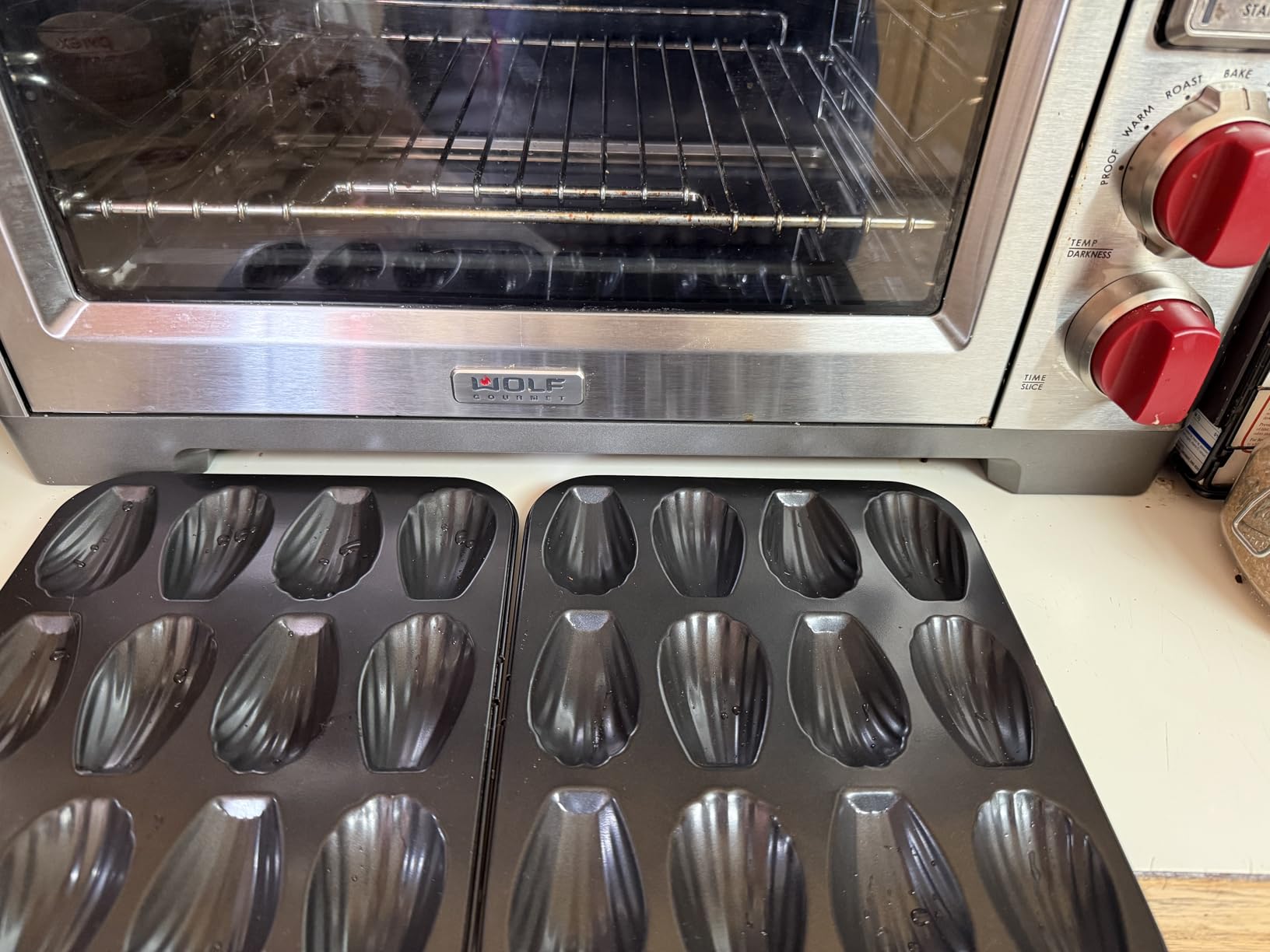 IBILI Madeleine Pan – 12-Cup Non-Stick French Bakeware | Made in Spain | 12-Cavity Shell Shape Madeleine Cake Pan, Carbon Steel for Perfect Madeleines, Warp-Resistant, Quick Release, Food-Grade customer photo 2