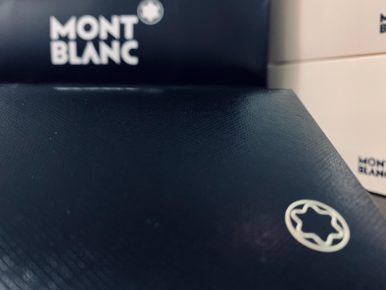 Mont Blanc 145-Meisterstuck Classique Gold Fountain Pen, Medium Nib (106514) customer photo 1