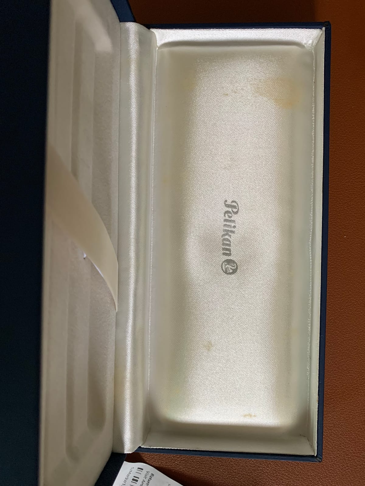 Pelikan Souverän M200 Fountain Pen, Fine Nib, Green Marble, 1 Each (994095) customer photo 2