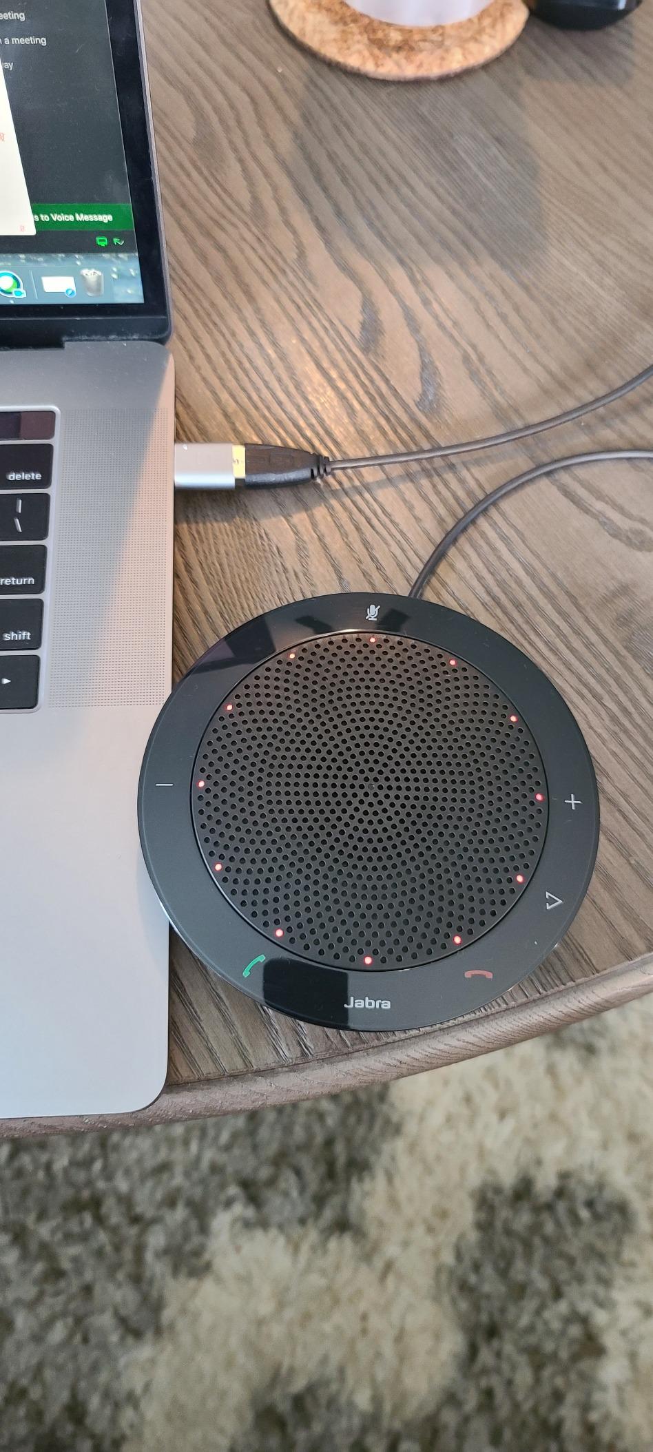 Jabra Speak 410 Corded Speakerphone for Softphones - Easy Setup, Portable USB Speaker for Holding Meetings Anywhere with Outstanding Sound Quality customer photo 2