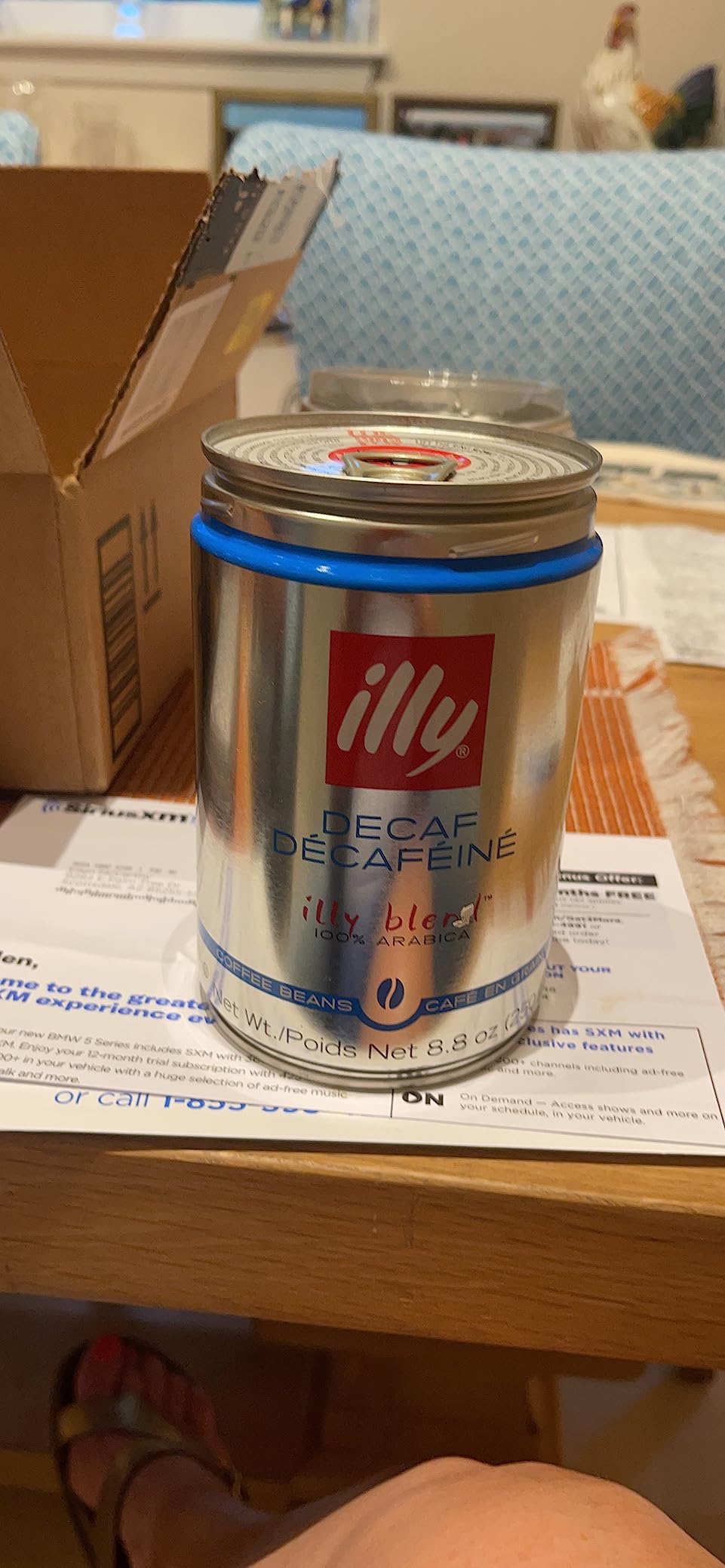illy Decaf Whole Bean Coffee, Classic Medium Roast Gourmet Blend, 100% Arabica Coffee, 8.8 Ounce (Pack of 1) customer photo 1