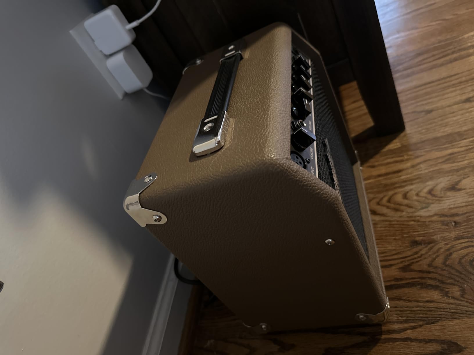 Fender Acoustasonic 15 Acoustic Guitar Amplifier, 15W Portable Combo Amp customer photo 2
