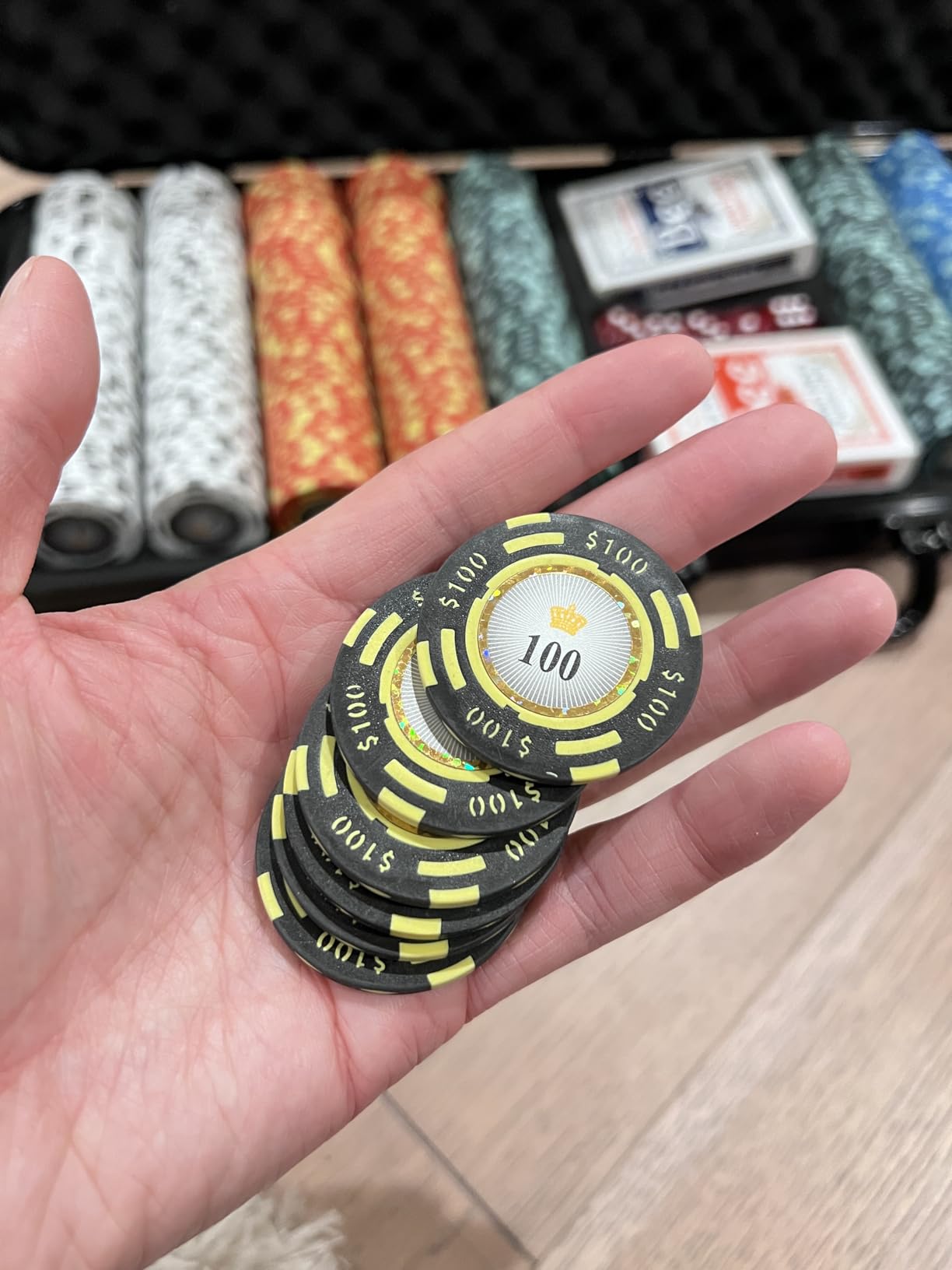 Versa Games Poker Chips - Clay Poker Chips Set - 13.5g 500 Piece Crown Casino Poker Set with Numbers Denomination - Upgraded Poker Set Case customer photo 1