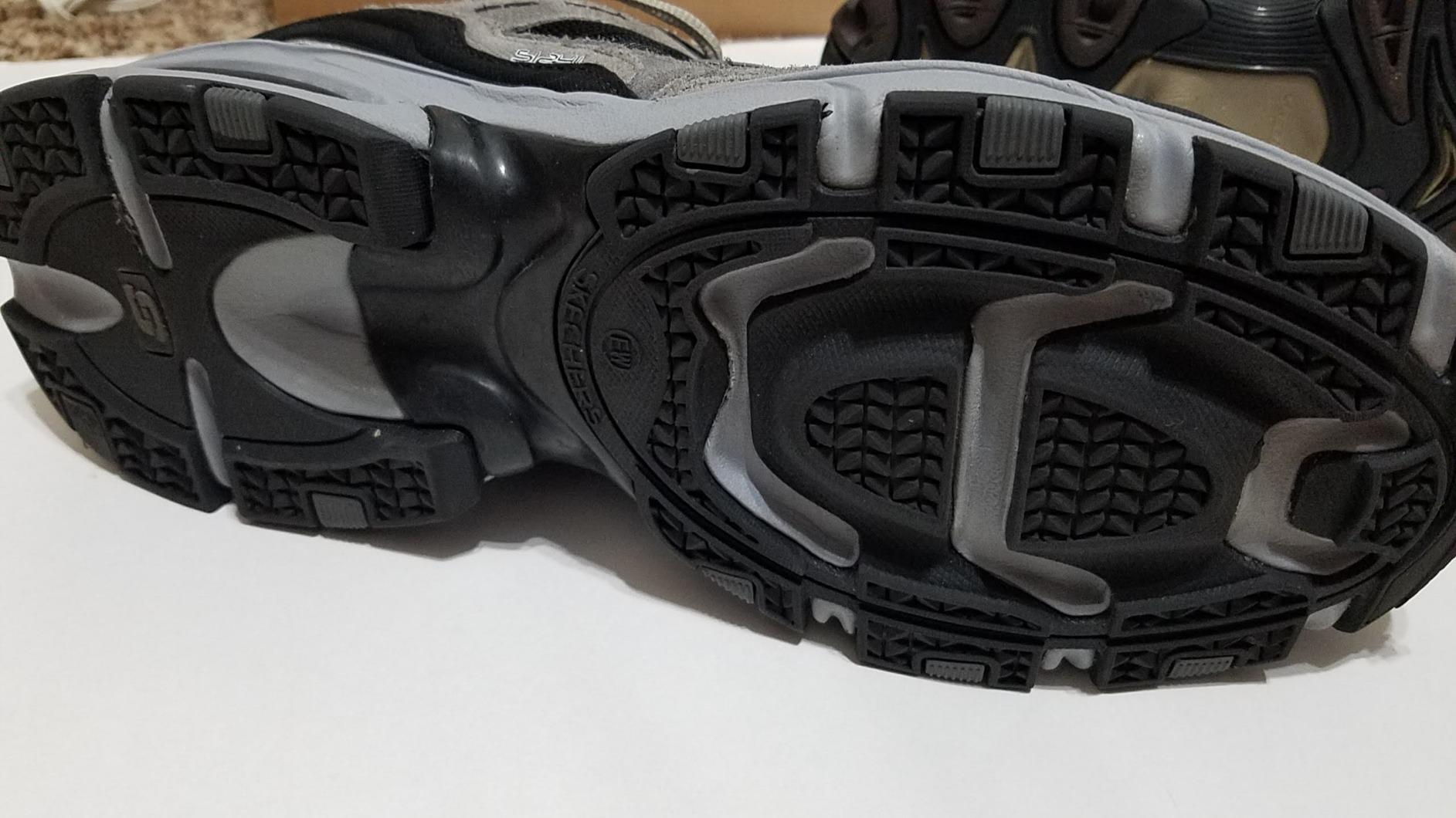 Skechers Men's Vigor 2.0 Trait Memory Foam Sneaker customer photo 2