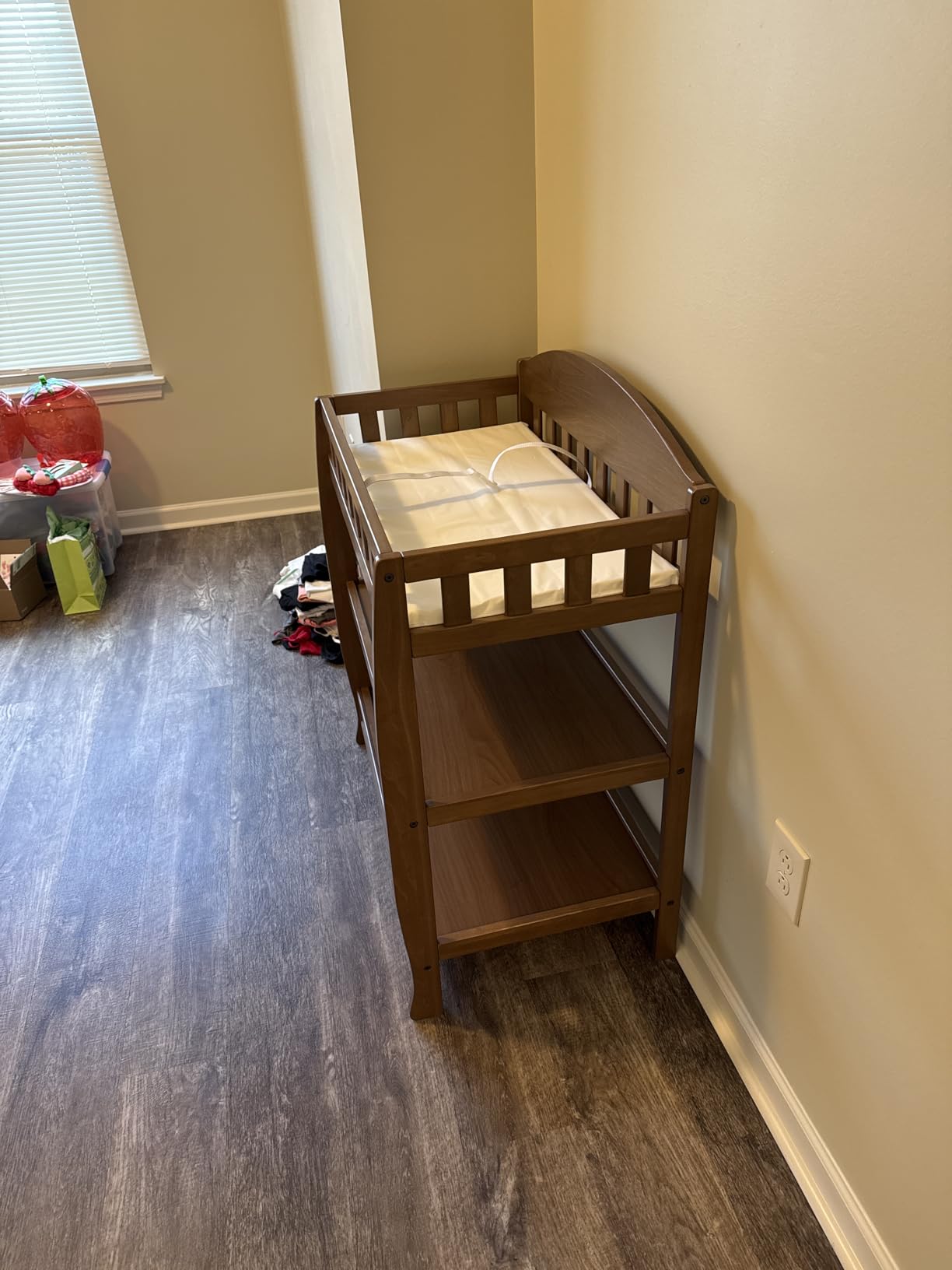 Delta Children Infant Changing Table with Pad, White customer photo 2