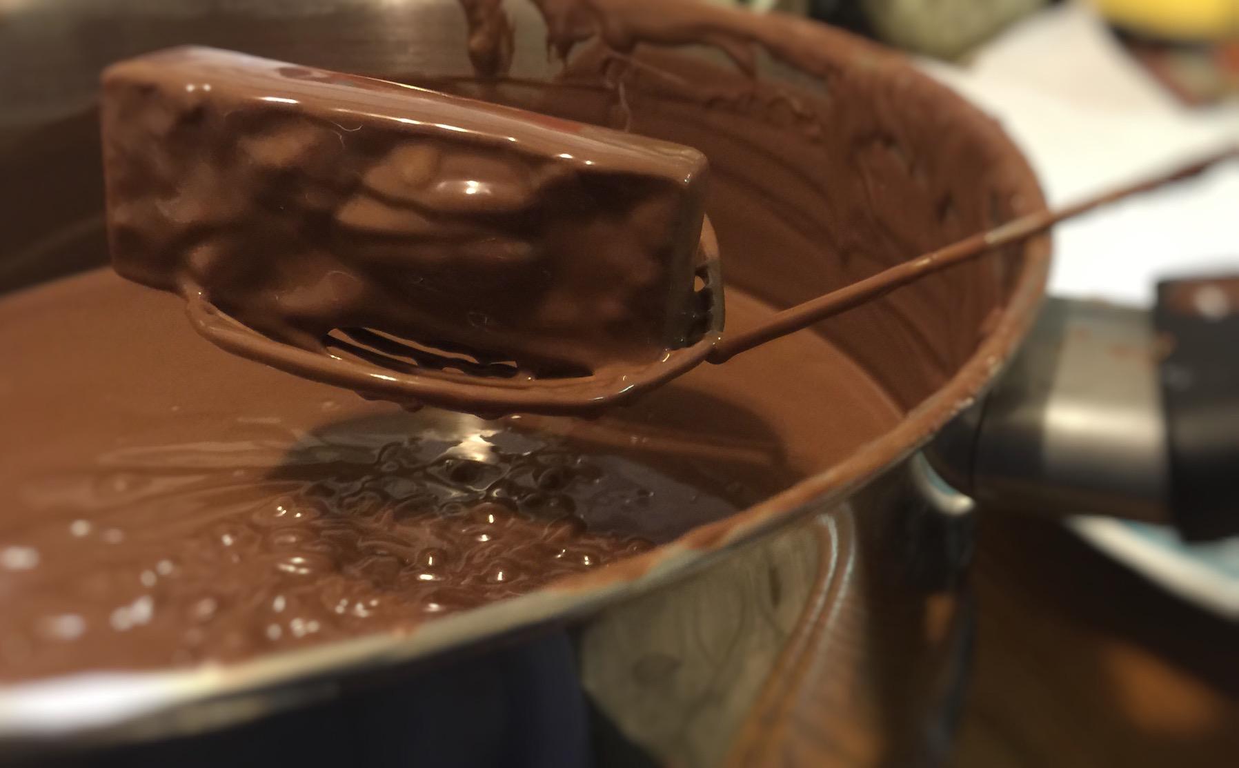 Wilton Candy Melts Chocolate Dipping Scoop, Candy Making, Stainless Steel Dipping Scoop With Angled Handle, Melting Chocolate Candy Melts (Multicolor) customer photo 2