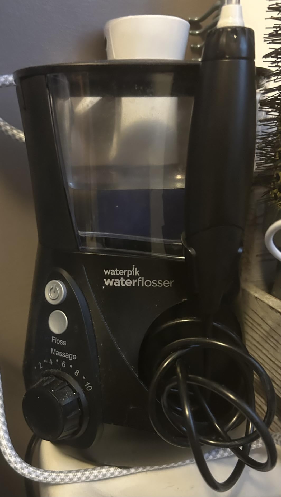 Waterpik Aquarius Countertop Water Flosser with 10 Settings, 7 Tips, White customer photo 2
