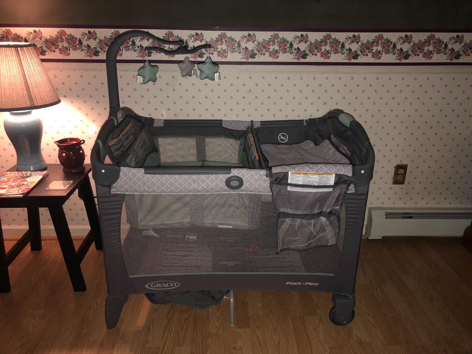 Graco Pack and Play Change 'n Carry Playard with Portable Changing Pad, Manor customer photo 2