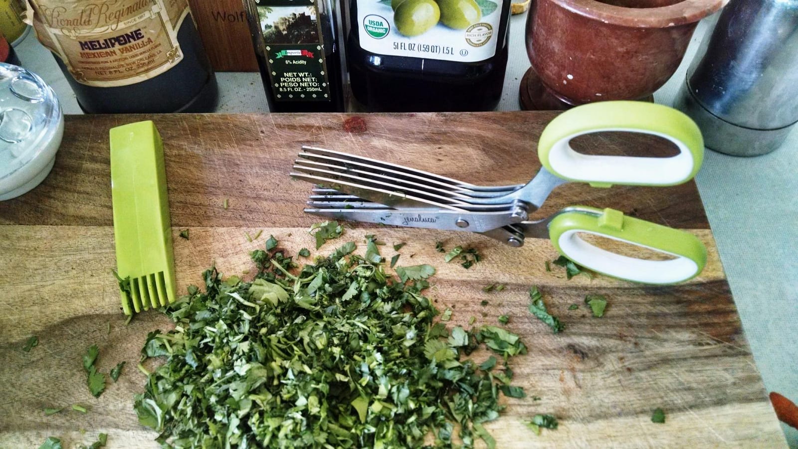 Jenaluca 5-Blade Herb Scissors, Stainless Steel Kitchen Shears, Green customer photo 2