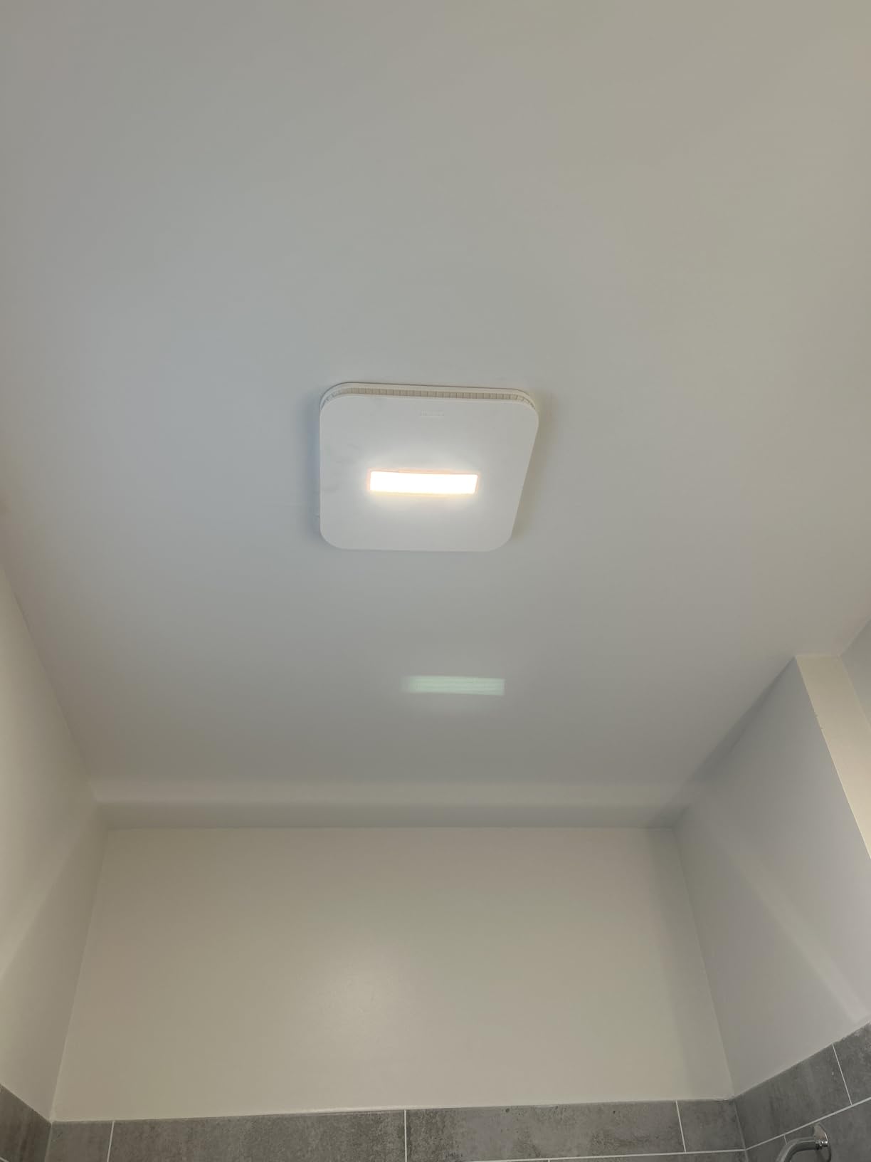 Broan-NuTone Bathroom Exhaust Fan – Retrofit Design Replaces Existing Fan Without Attic Access, Quiet 1.0 Sones, 110 CFM, Powerful Ventilation with 4 Selectable CCT Light Settings for a Modern Look customer photo 1