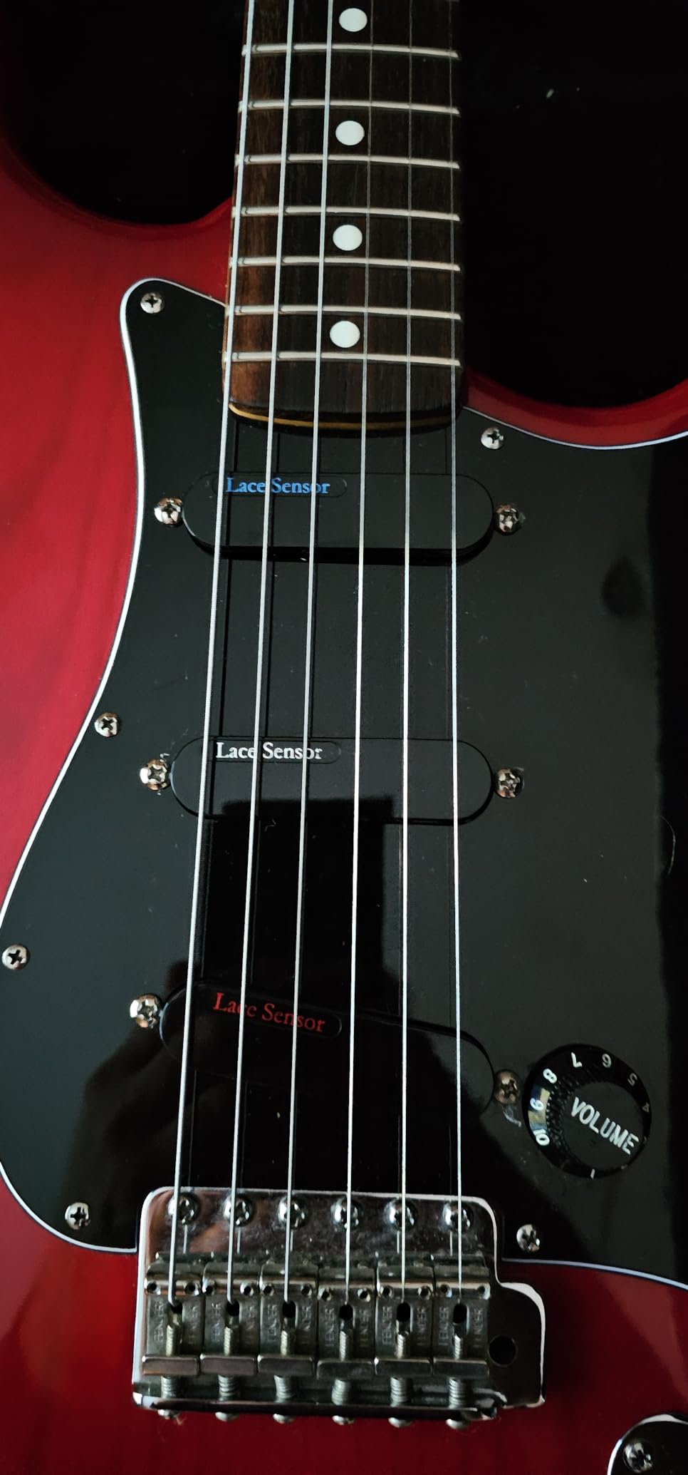 Lace Sensor Ultimate Triple Prewired Stratocaster Electric Guitar Loaded Pickguard - (Black) customer photo 2