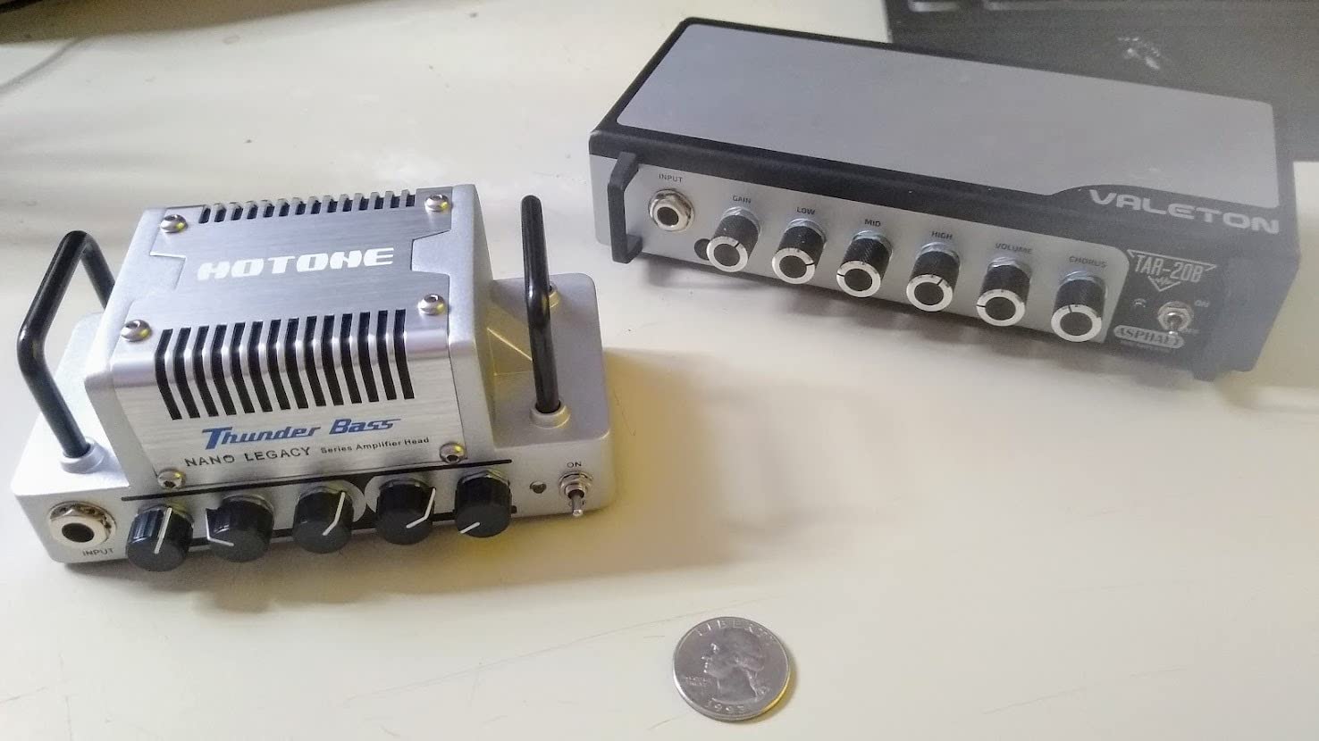 Hotone Thunder Bass Mini Bass Guitar Amplifier Head, 5 Watt customer photo 2