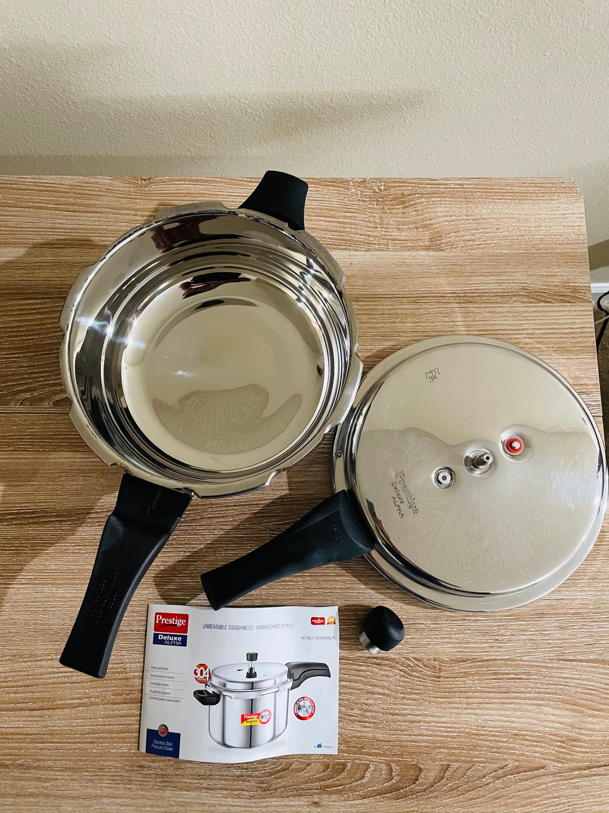 Prestige 5L Alpha Deluxe Induction Base Stainless Steel Deep Pressure Pan, 5.0-Liter, Silver customer photo 2