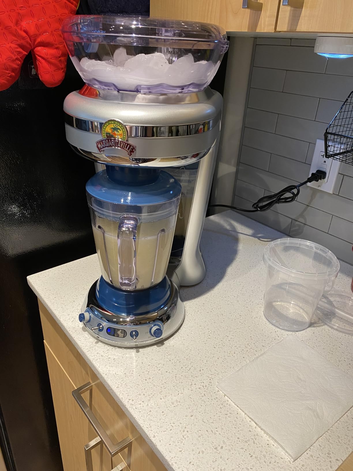 Margaritaville Key West Frozen Concoction Maker with Easy Pour Jar and XL Ice Reservoir, 4 Programmed Drink Settings, Great for Entertaining and Parties customer photo 2