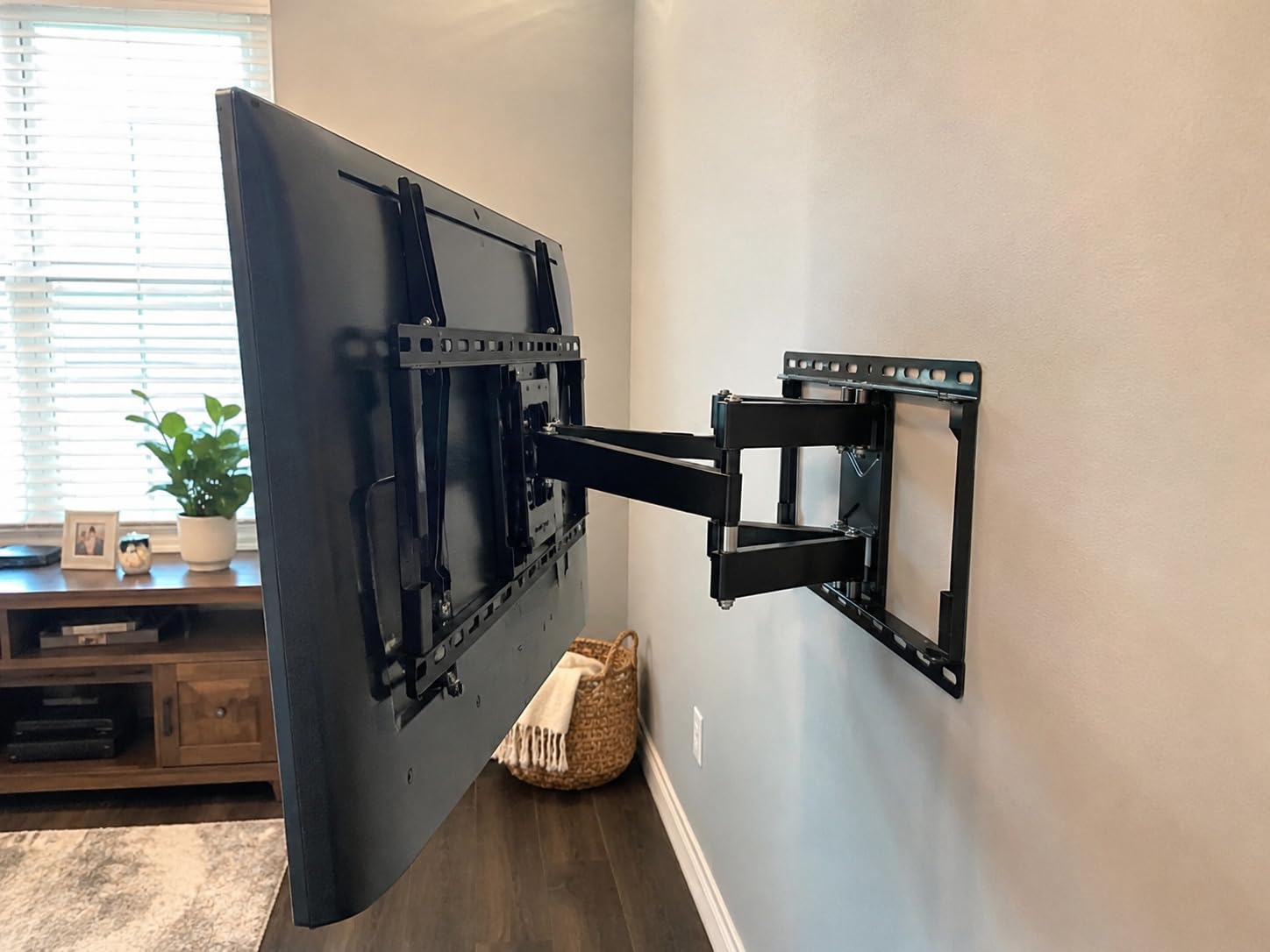 Mounting Dream Full Motion TV Wall Mount for 32-70 Inch TVs up to 99lbs - Mount Bracket with Swivel and Tilt, TV Bracket with Articulating Dual Arms, Fits 16
