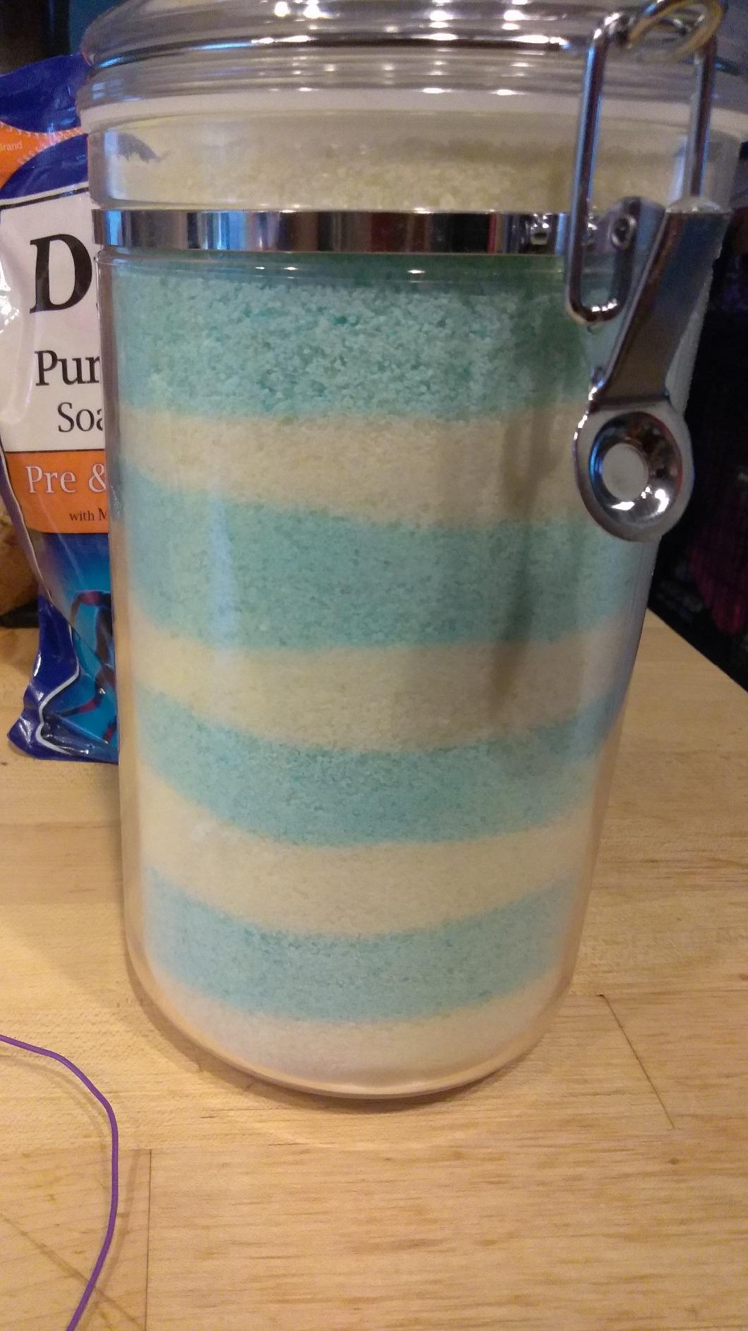 Dr Teal's Epsom Salt Magnesium Soak, Pre & Post Workout with Menthol & Essential Oils, 3 lbs customer photo 2