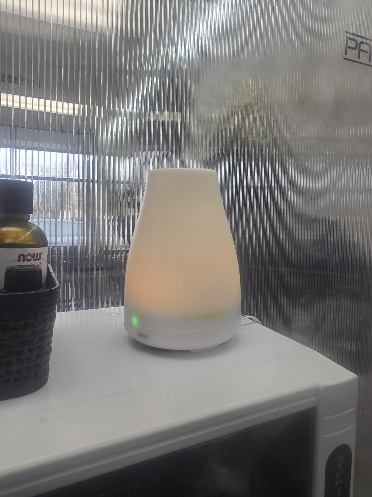InnoGear Essential Oil Diffuser Ultrasonic Diffusers for Home, Basic White customer photo 2