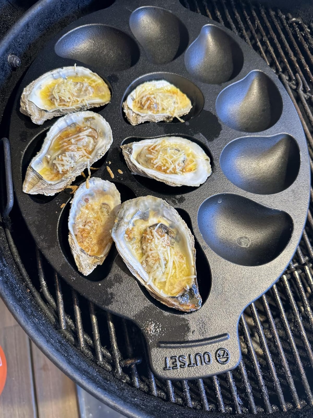 Outset Cast Iron Oyster Grill Pan, 12 Cavities, Black Oyster BBQ and Serving Pan customer photo 1