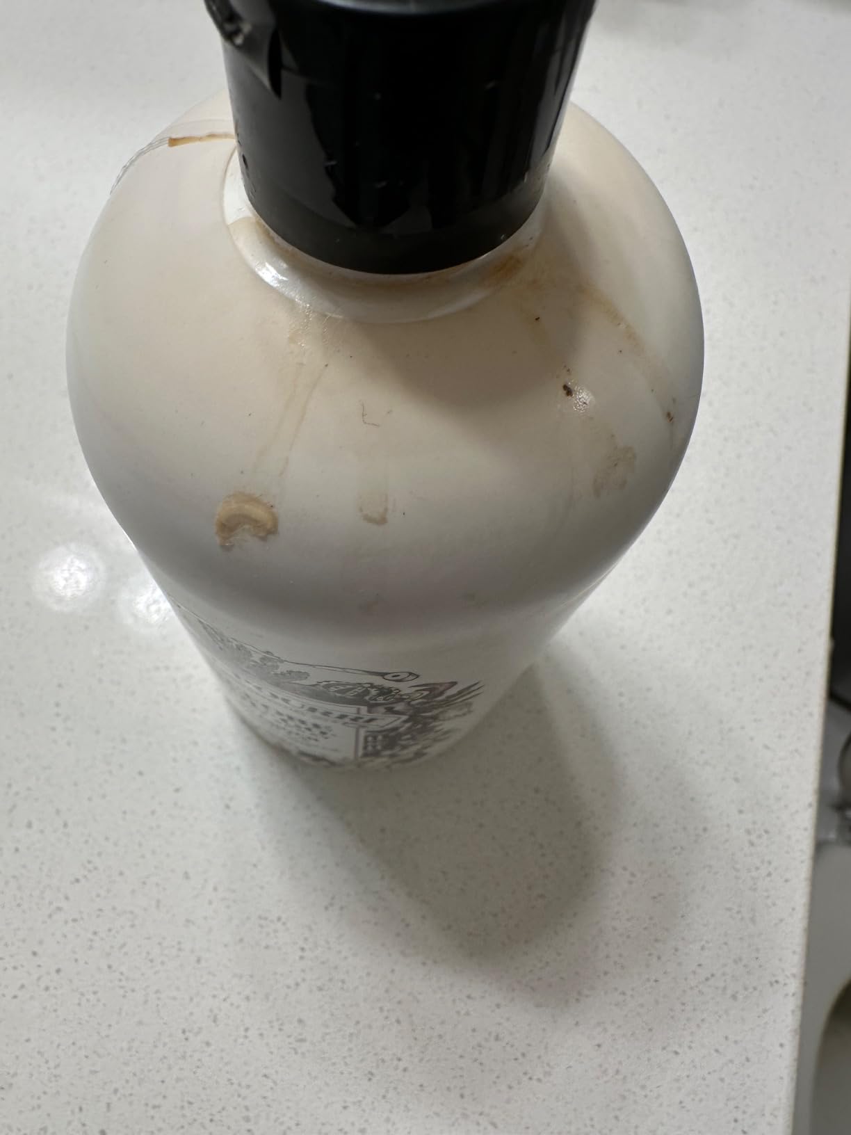 Poo-Pourri Before-You-Go Toilet Spray, Lavender Vanilla, 2 Fl Oz customer photo 1