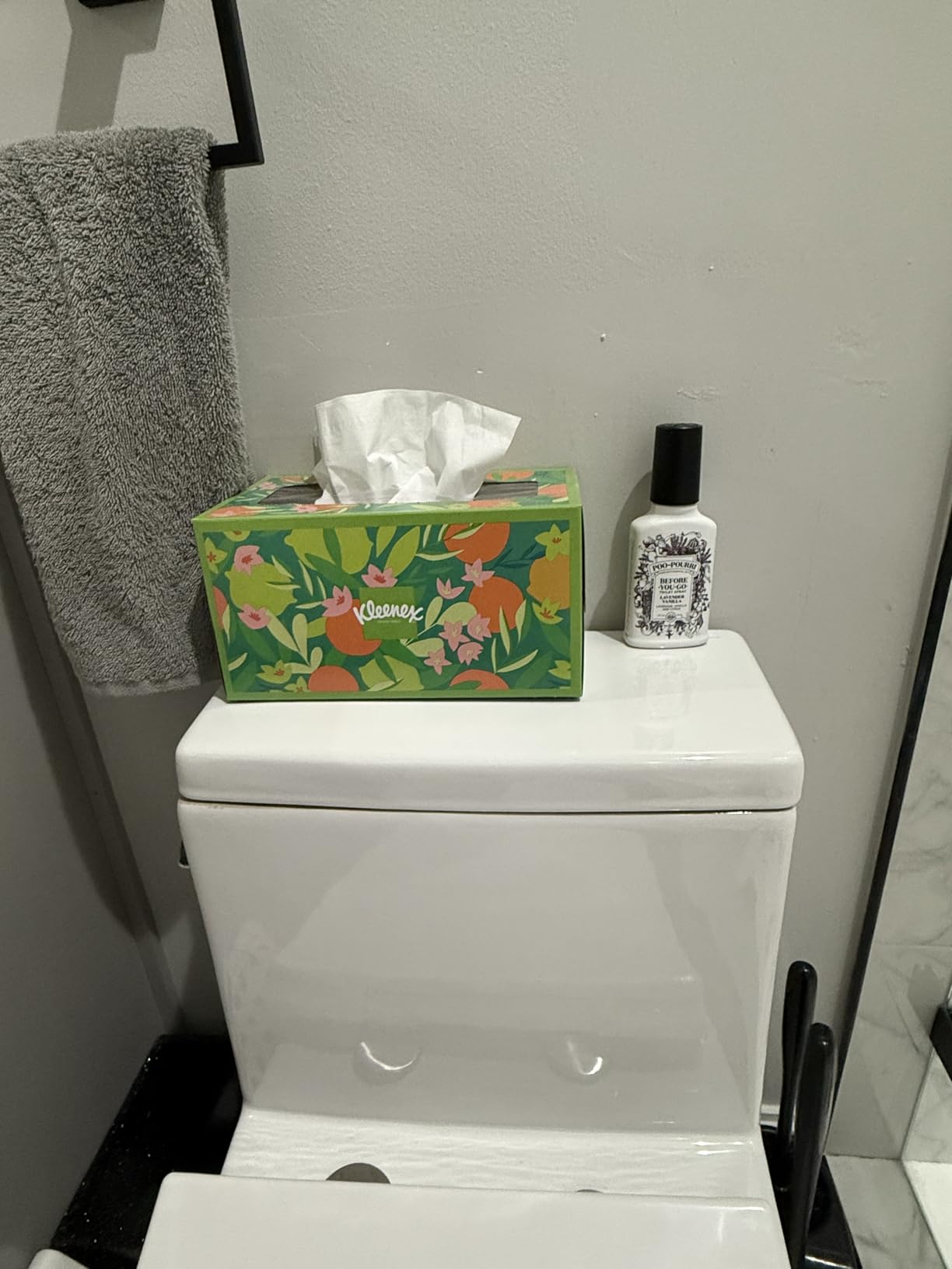 Poo-Pourri Before-You-Go Toilet Spray, Lavender Vanilla, 2 Fl Oz customer photo 2