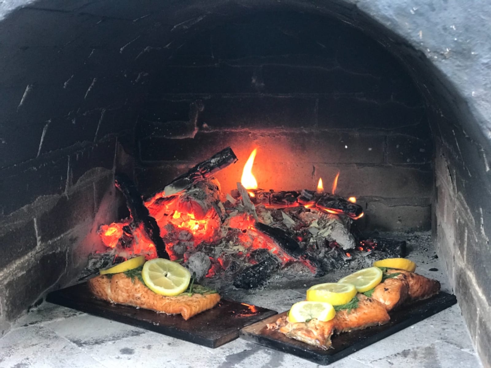 Premium Cedar Cooking Planks for Salmon - 5-Pack + Storage Bag | 12” Length customer photo 1