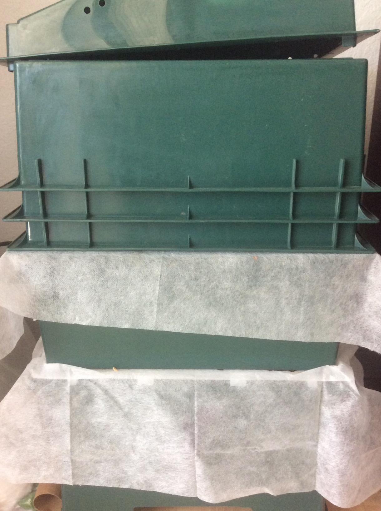 The Original VermiHut® Classic Model 5-Tray Worm Composter Bin – Indoor & Outdoor Vermicomposting System, Continuous Flow Food Waste Recycler for Organic Composting & Gardening - Dark Green customer photo 2