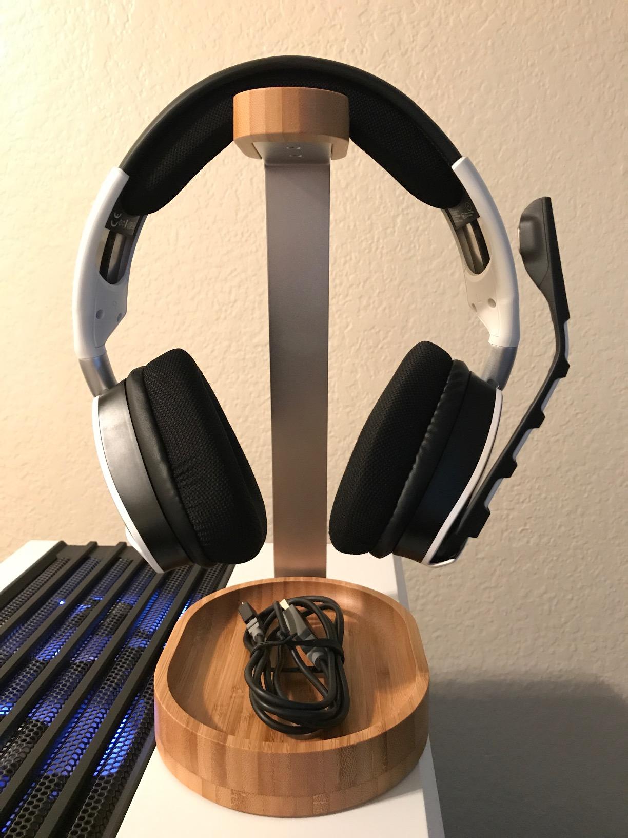 Avantree HS102 - Metal Headphone Stand with Cable Holder customer photo 2