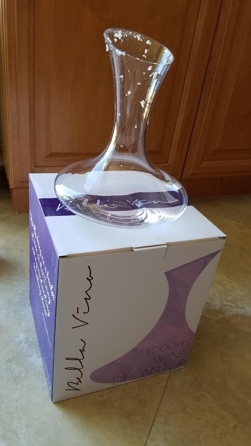 Large Elegant Red Wine Decanter with Aerator Pourer, 1600ml. - Hand Blown Lead-Free Crystal Glass Carafe for Cabernet, Merlot, Home Bar Accessory, Gifts for Men Dad. customer photo 2