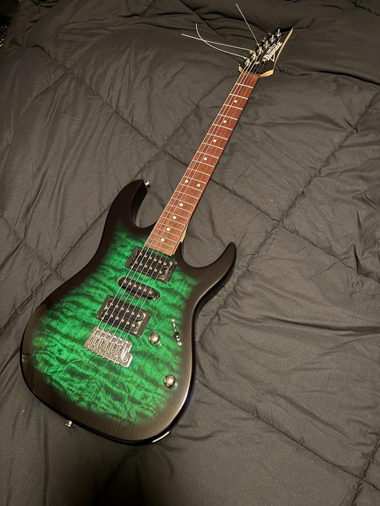 Ibanez GIO Series GRX70QA - Transparent Emerald Burst customer photo 2