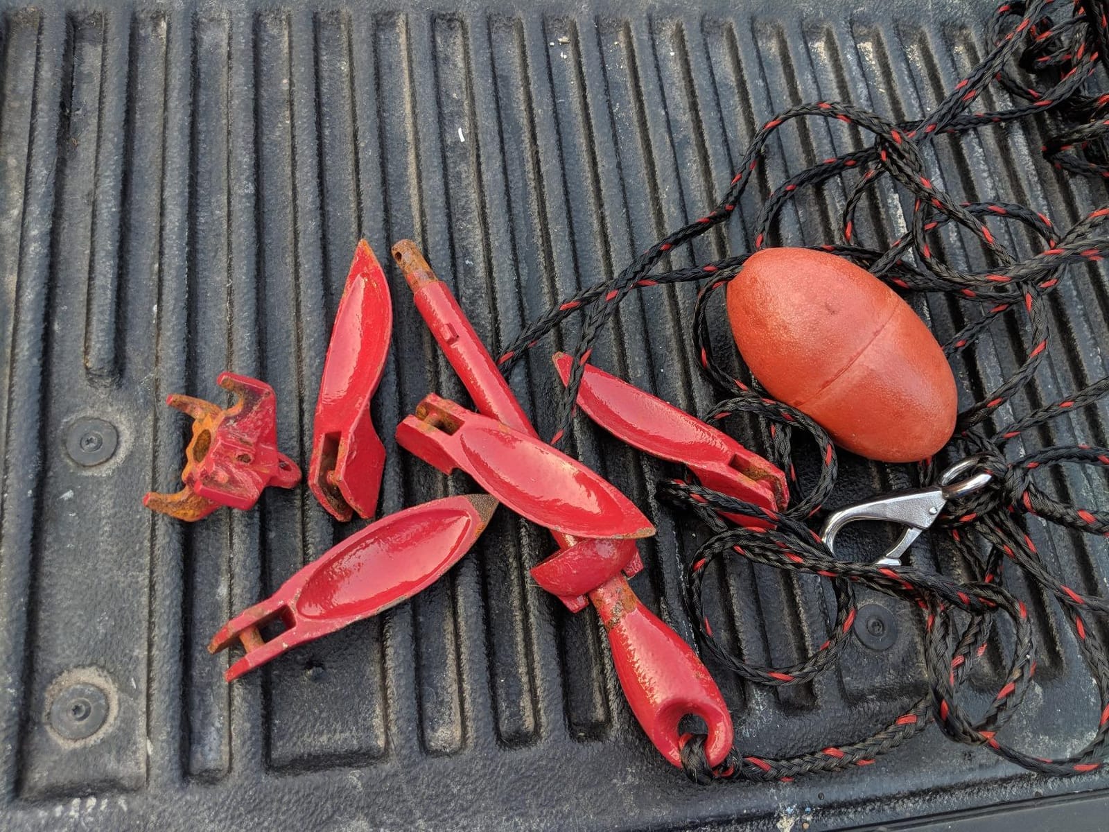 MarineNow 3.5 lb Grapnel Anchor Kit – Folding Anchor with 25 ft Marine-Grade Rope, Buoy, Snap Hook & Storage Bag – Ideal for Kayaks, Jet Skis, SUP, Canoes, Rafts, PWCs & Small Boats customer photo 2