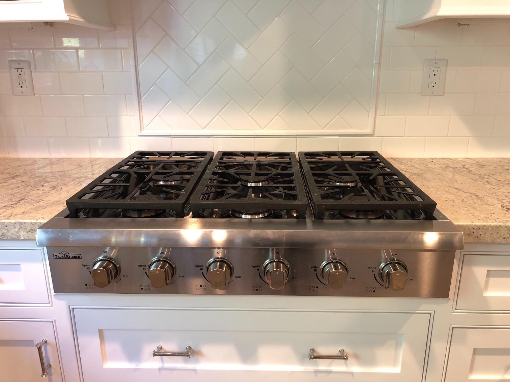 THOR KITCHEN Pro-Style Gas Rangetop with 6 Sealed Burners 36 - Inch, Stainless Steel HRT3618U customer photo 2