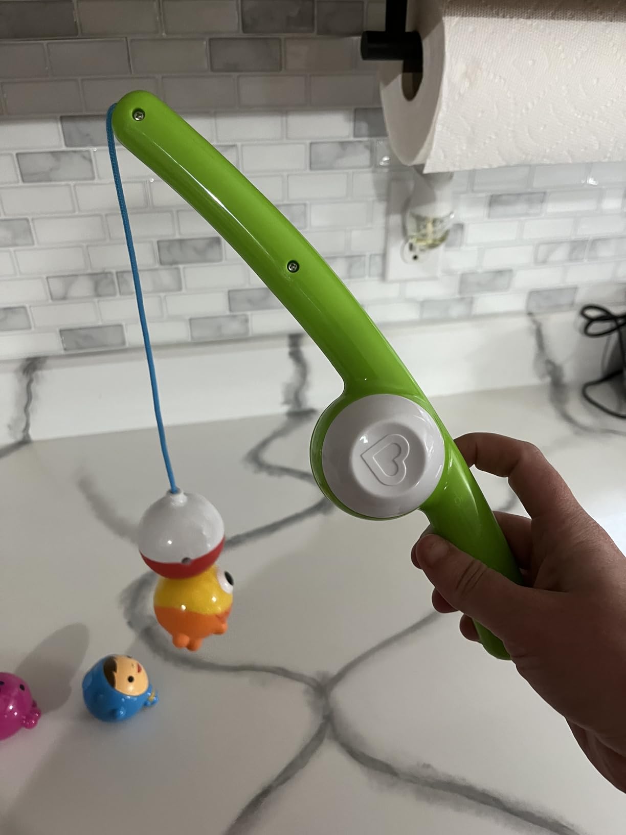 Munchkin® Fishin'™ Magnetic Baby and Toddler Bath Toy, 4pc Set customer photo 1