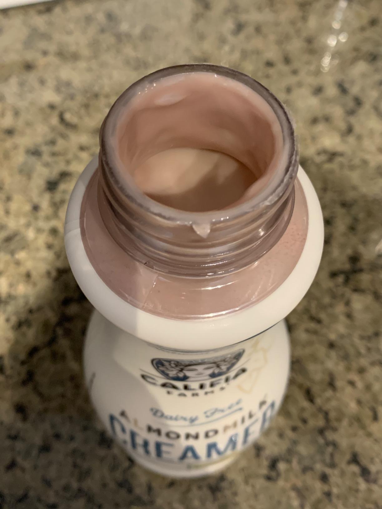 Califia Farms - French Vanilla Almond Milk Coffee Creamer, 25.4 Oz, Dairy Free, Plant Based, Vegan, Gluten Free, Non GMO customer photo 2