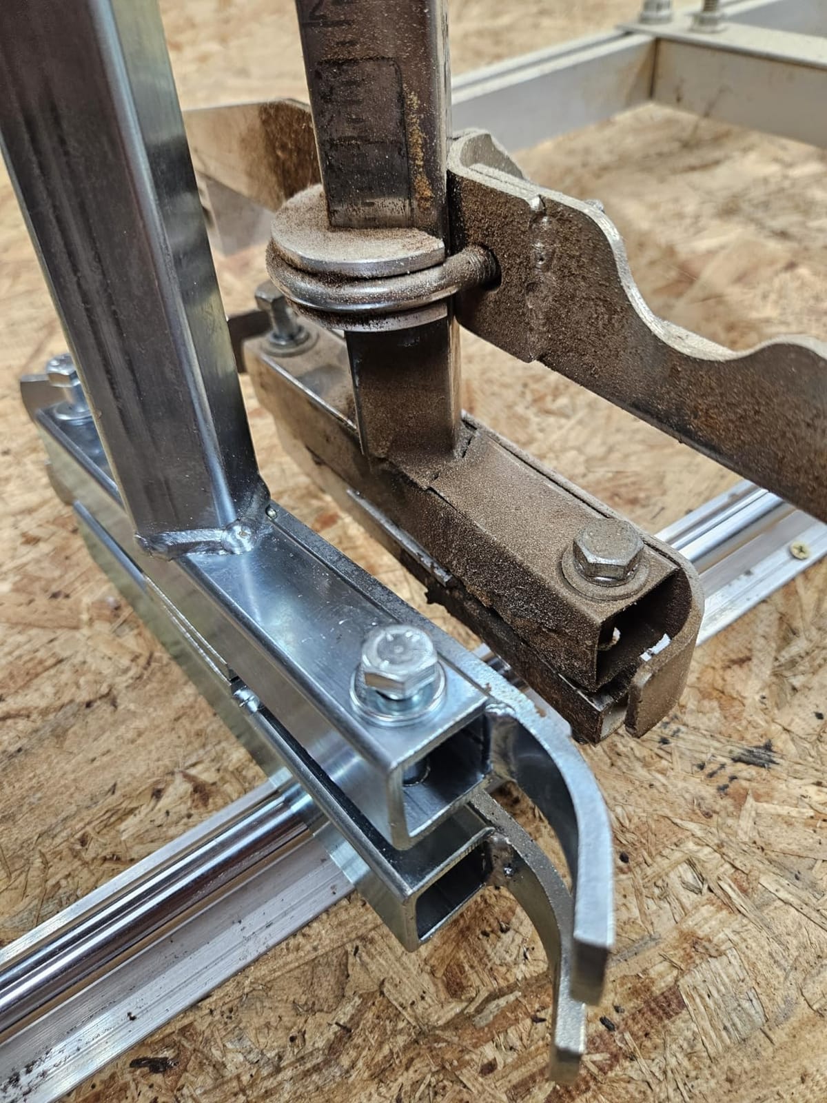Granberg G778-24 Alaskan MKIV Chainsaw Mill, 24-Inch Portable Sawmill Guide customer photo 1