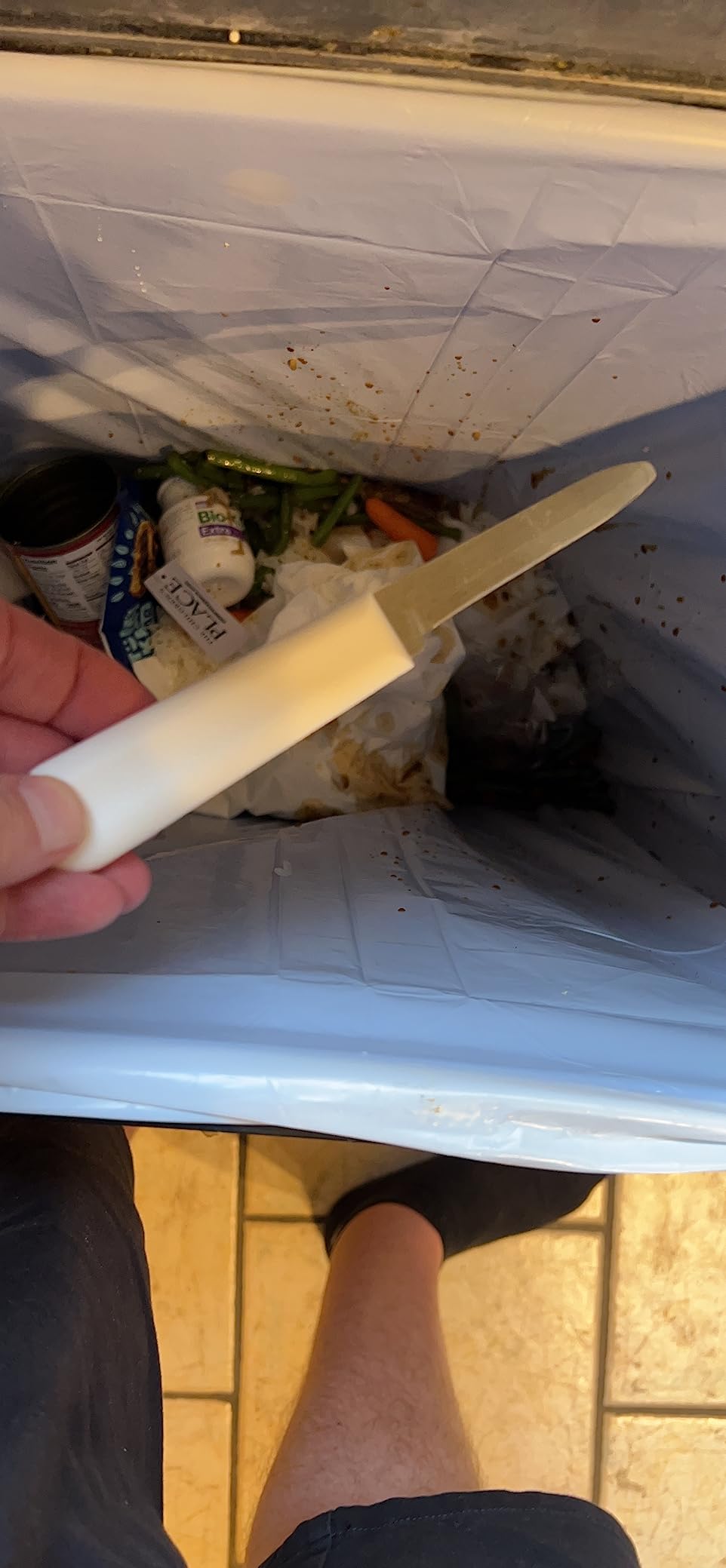 Mercer Culinary Clam Knife with Poly Handle, 3-1/4, White customer photo 2