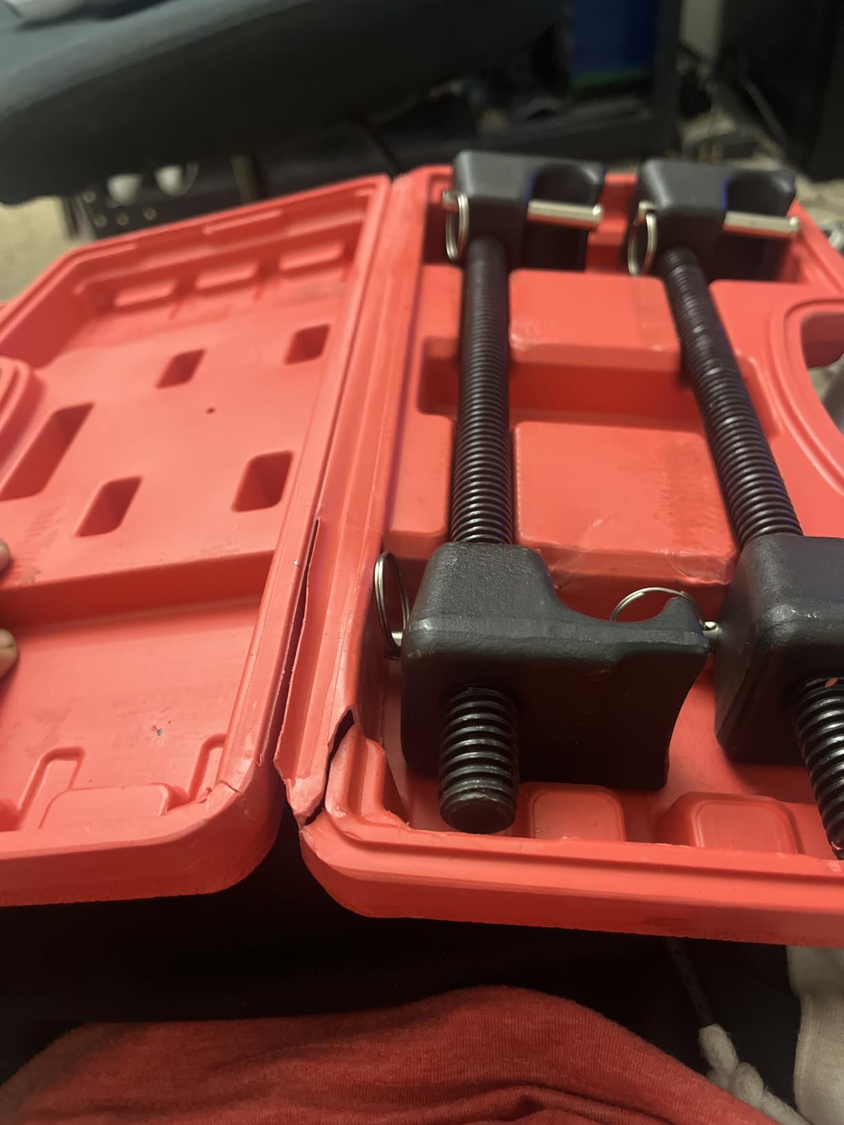 DASBET Macpherson Strut Spring Compressor Tool Kit 2PCS customer photo 2
